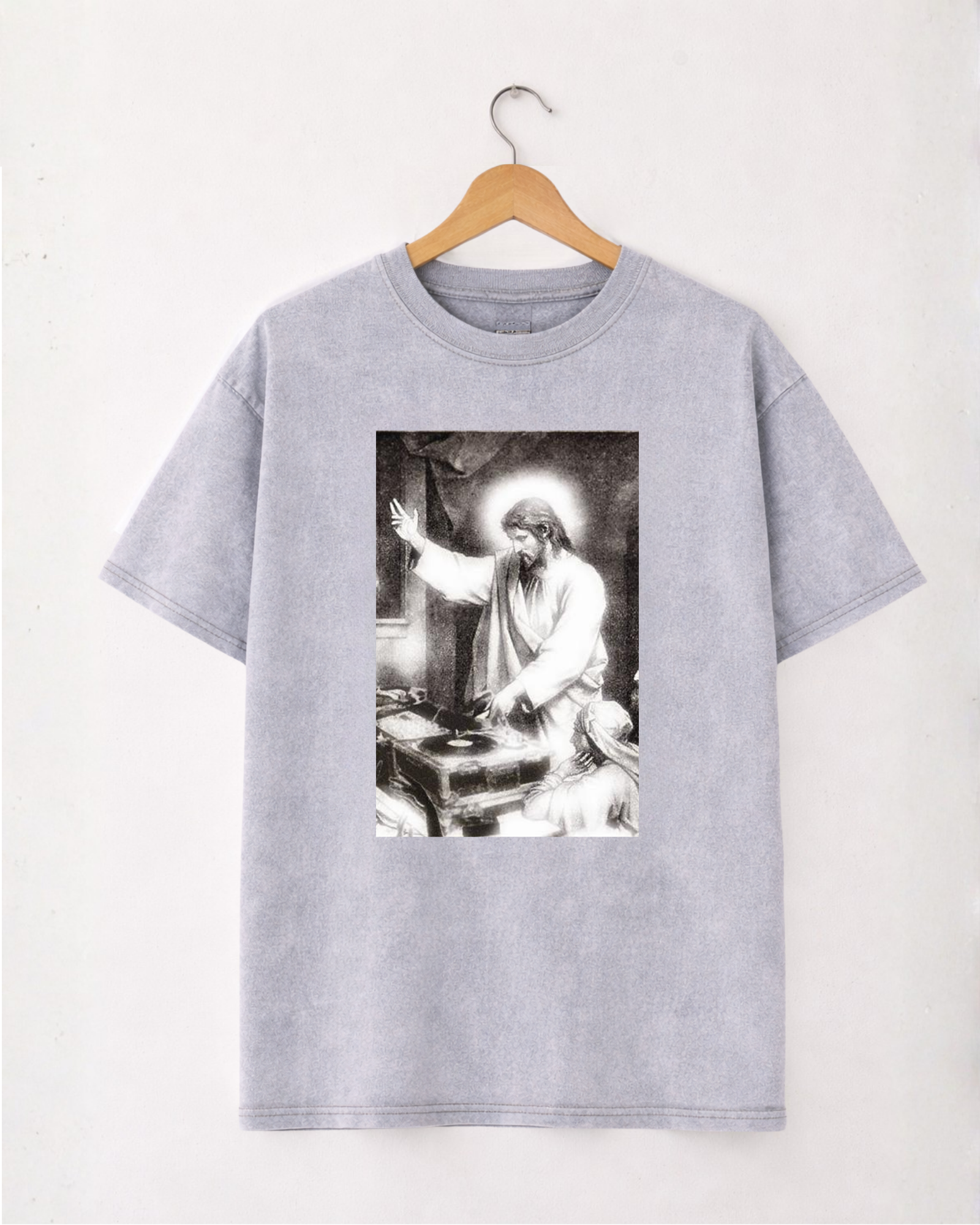 T-shirt Holy Beat