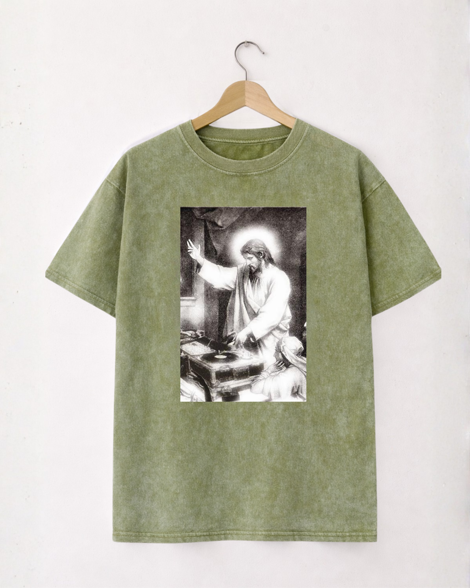 T-shirt Holy Beat