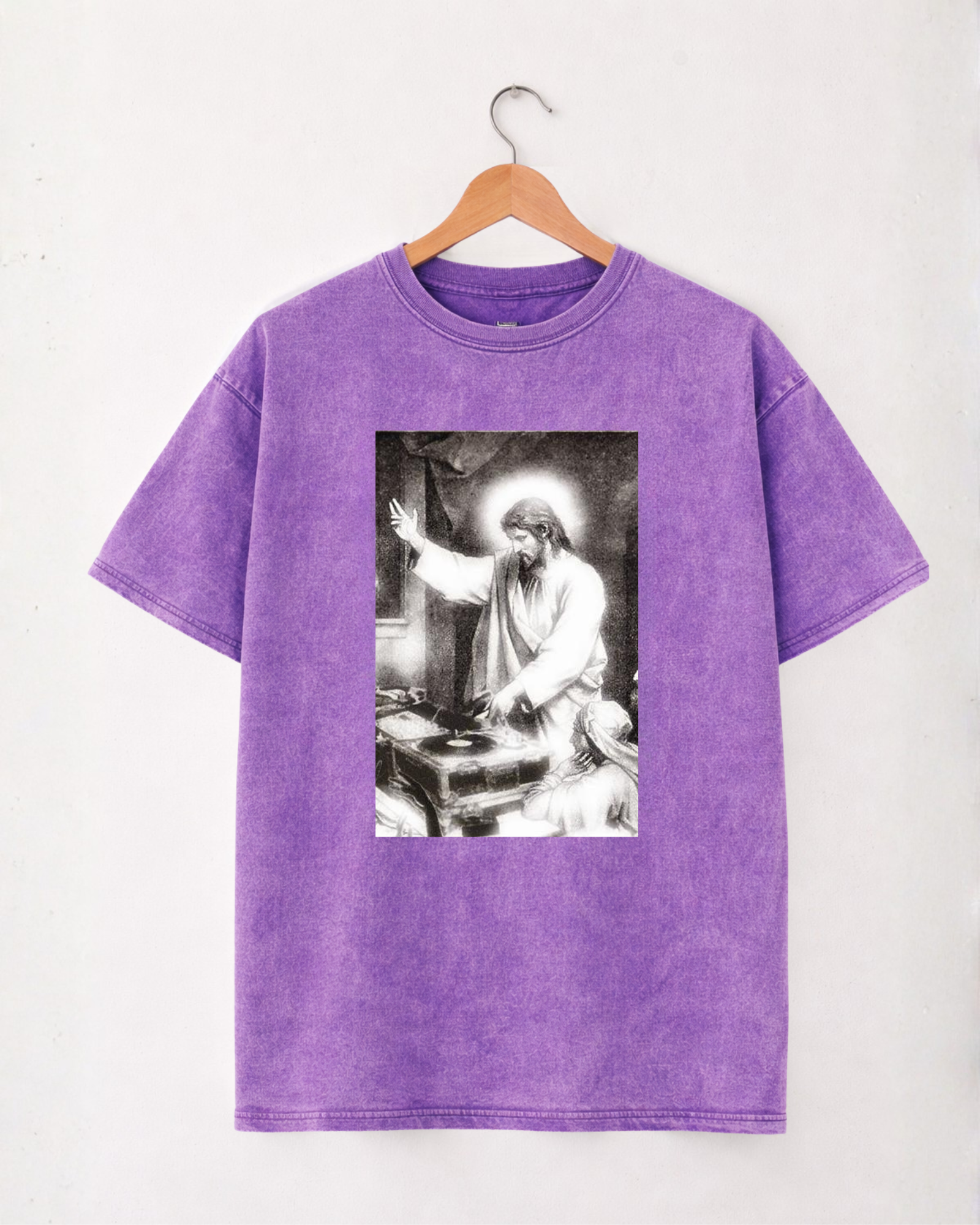 T-shirt Holy Beat